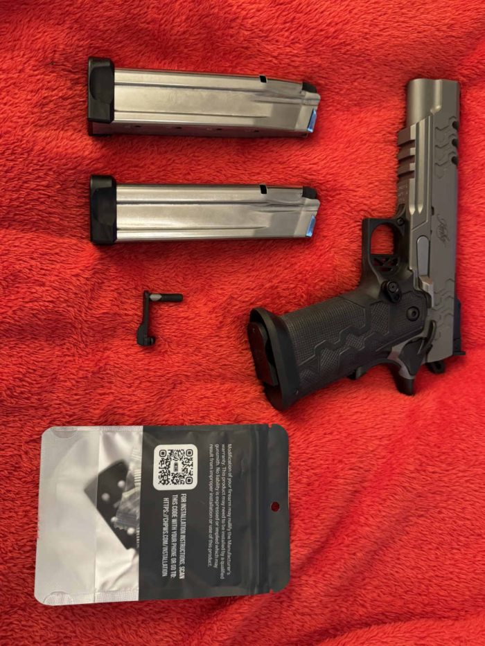 Kimber 2K11 Stainless Target w/magwell & extended slide stop NIB high cap