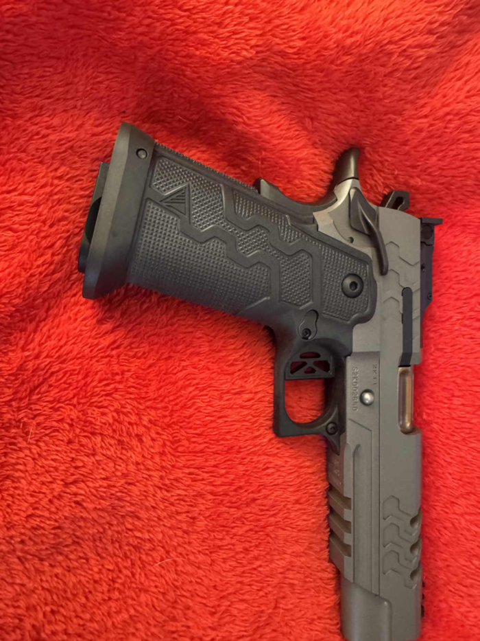 Kimber 2K11 Stainless Target w/magwell & extended slide stop NIB high cap - Image 3