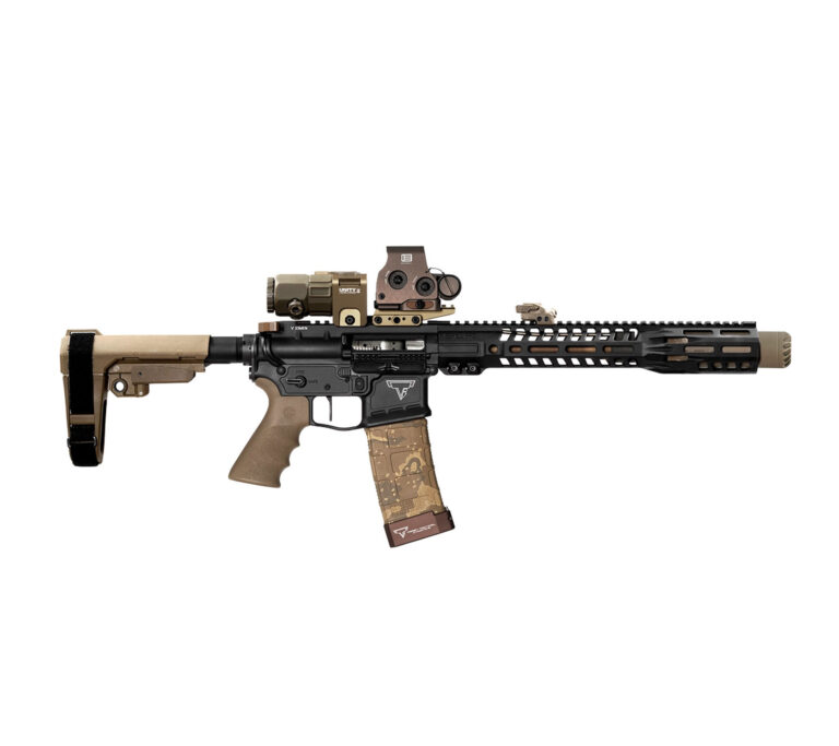 Accountant_2_V7_Pistol-Right-768x683